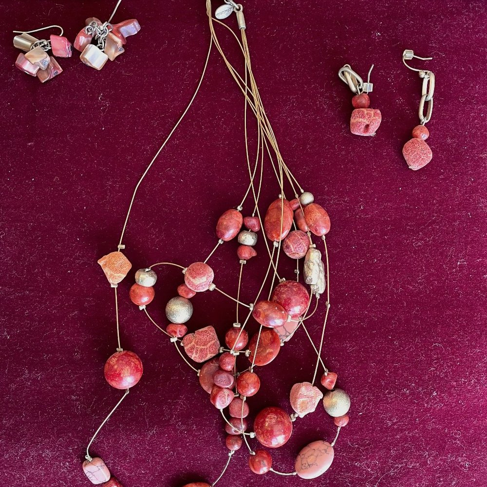 Coral Choker and two sets of matching earrings